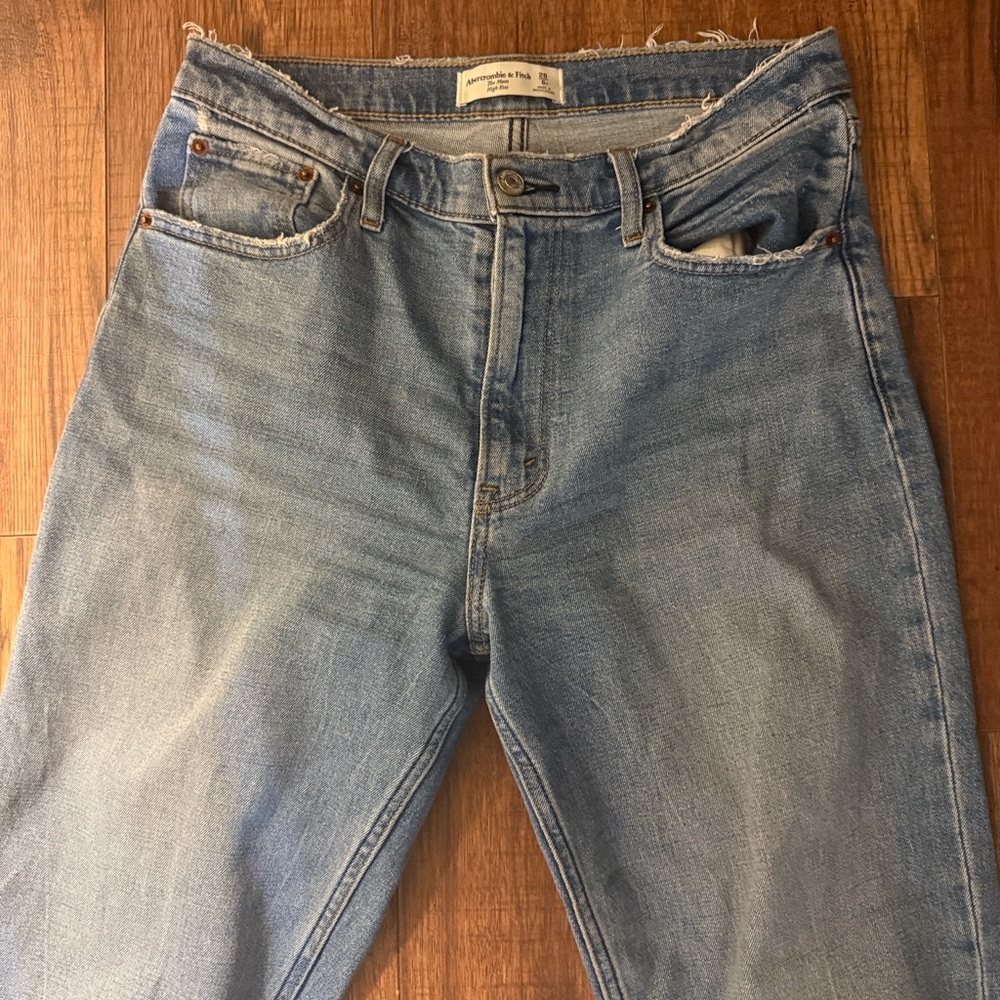 Abercrombie & Fitch Light Blue Straight Leg Women’s Jeans